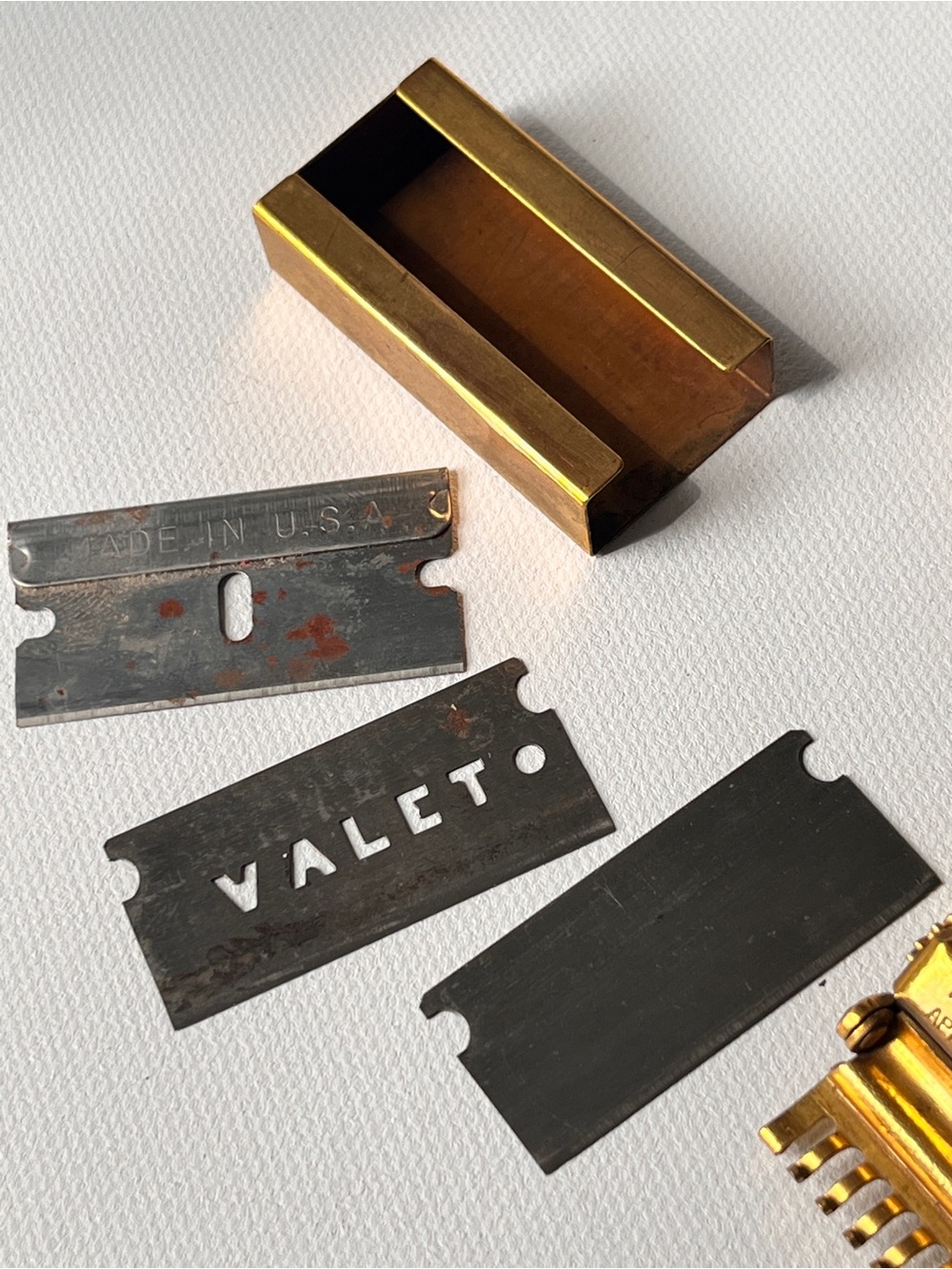 Vintage 1920’s ‘Valet’ Auto Strop Safety Razor Shaving Kit Very Nice Set - Picture 4 of 11